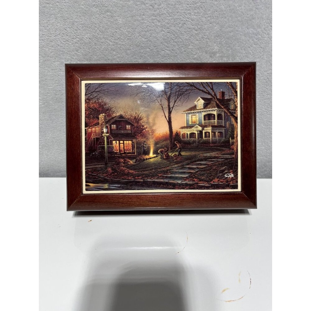 VTG Terry Redlin Cherry Musical Jewelry Box 'Aroma of Fall' Printed Tile Velvet